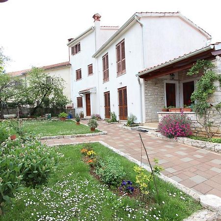 Guest House Liliana Ρόβινι Εξωτερικό φωτογραφία