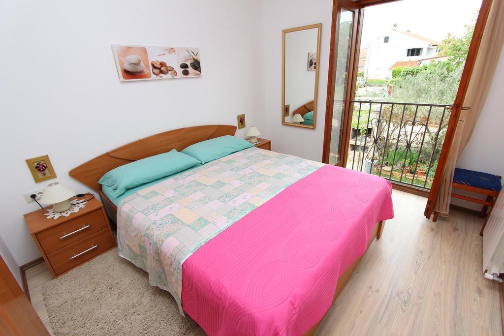 Guest House Liliana Ρόβινι Δωμάτιο φωτογραφία