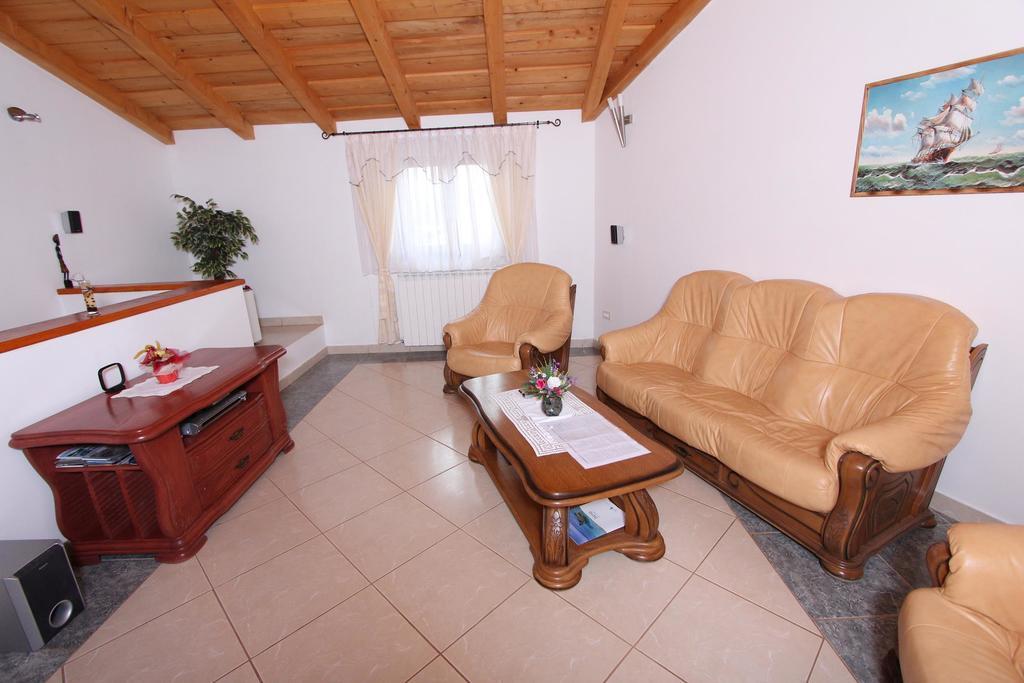 Guest House Liliana Ρόβινι Δωμάτιο φωτογραφία