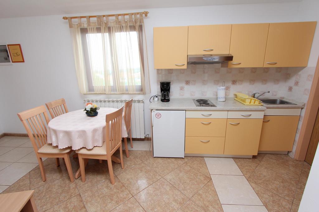 Guest House Liliana Ρόβινι Δωμάτιο φωτογραφία