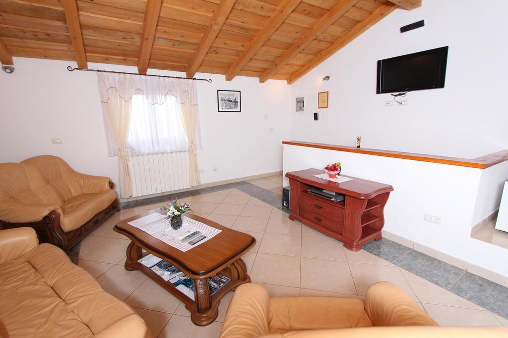 Guest House Liliana Ρόβινι Δωμάτιο φωτογραφία